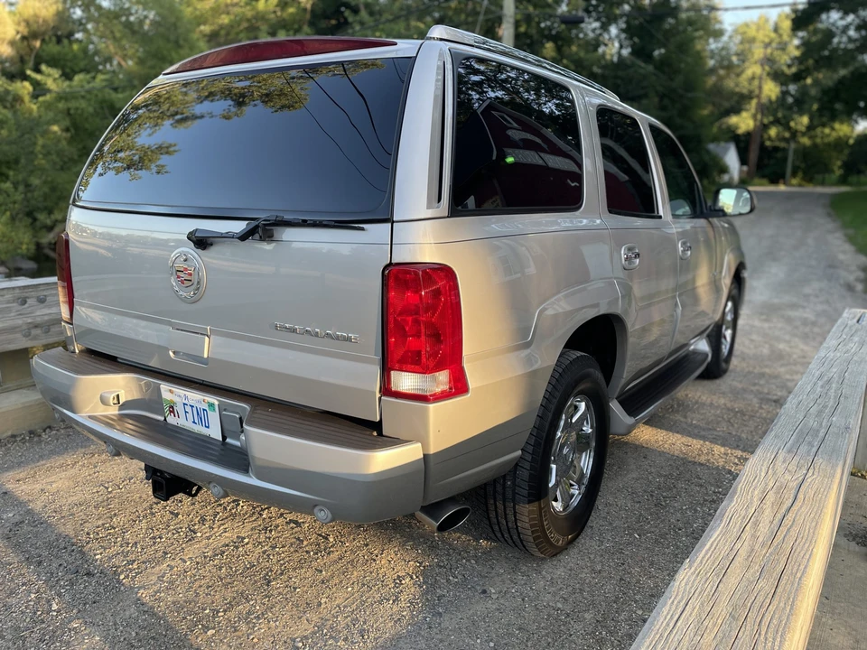 2004 Cadillac Escalade & EXT 2nd Gen - Image 13 of 31