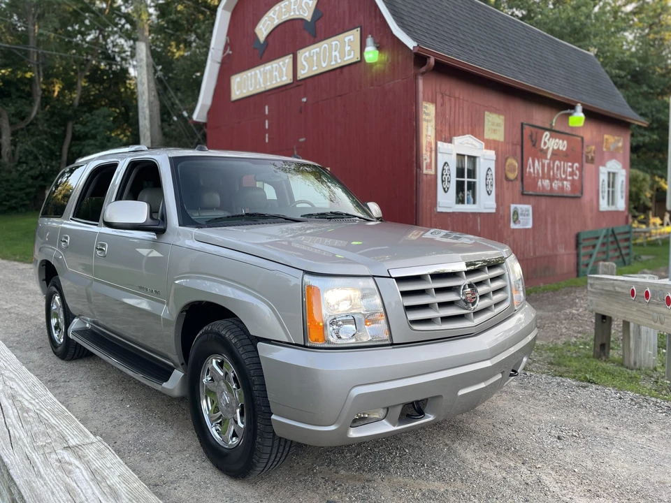 2004 Cadillac Escalade & EXT 2nd Gen - Image 5 of 31