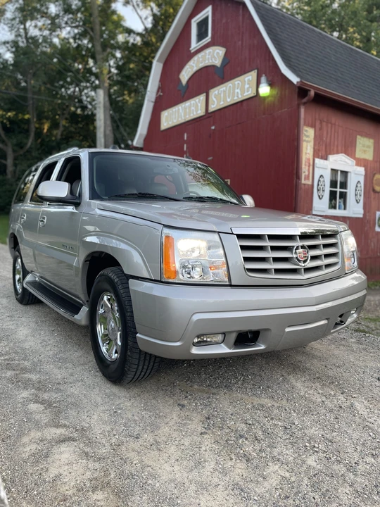 2004 Cadillac Escalade & EXT 2nd Gen - Image 4 of 31