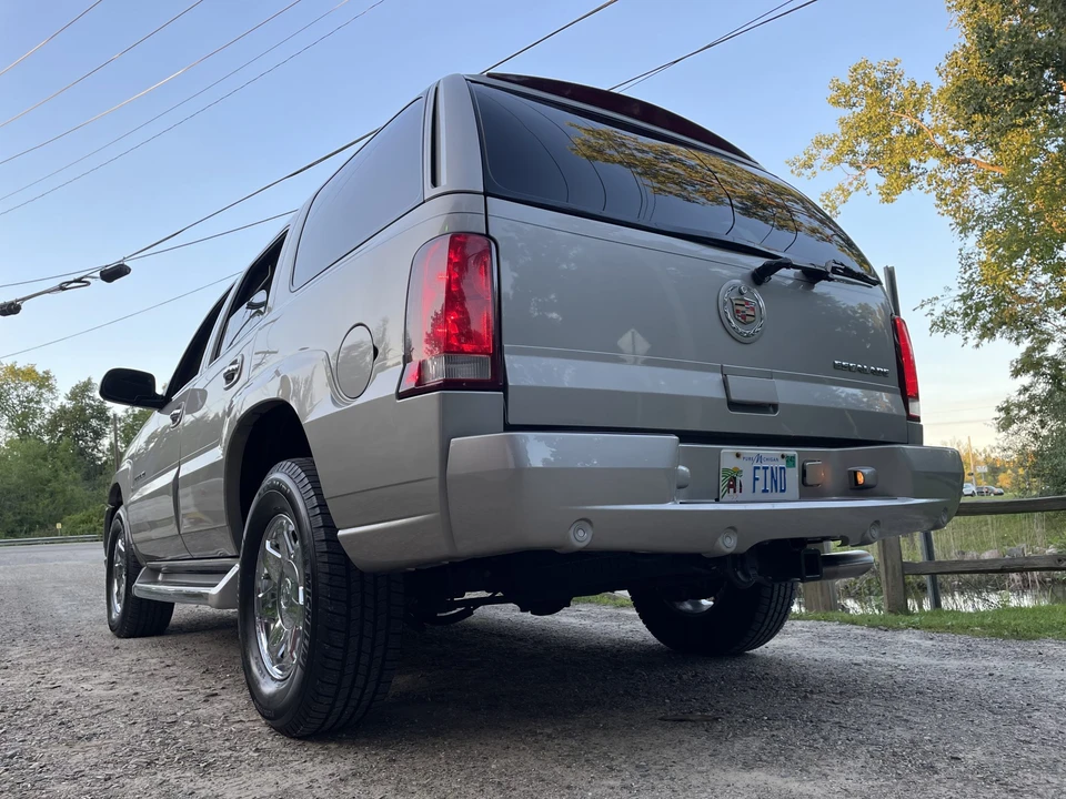 2004 Cadillac Escalade & EXT 2nd Gen - Image 22 of 31