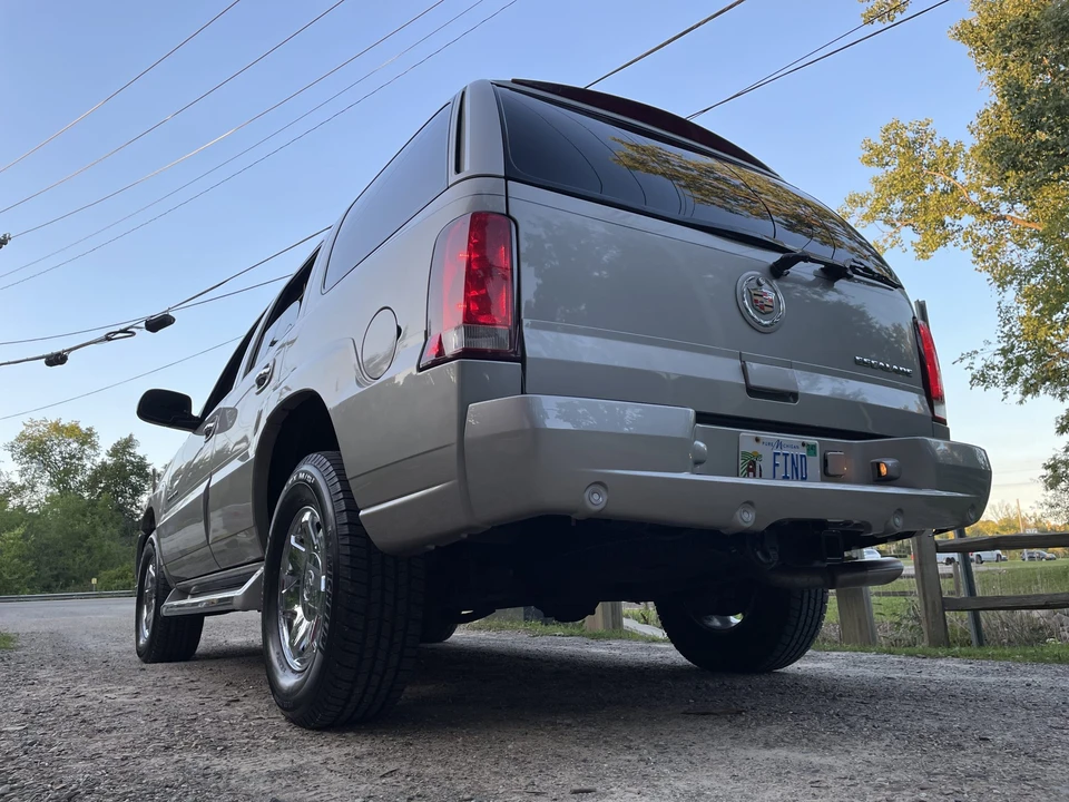 2004 Cadillac Escalade & EXT 2nd Gen - Image 21 of 31