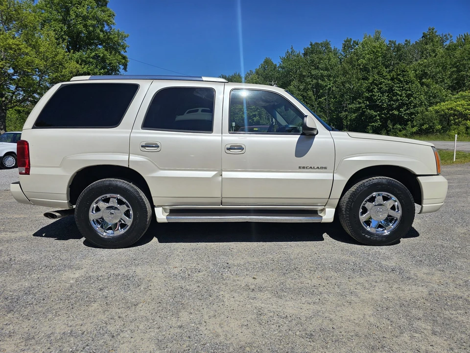 2004 Cadillac Escalade & EXT 2nd Gen - Image 8 of 31