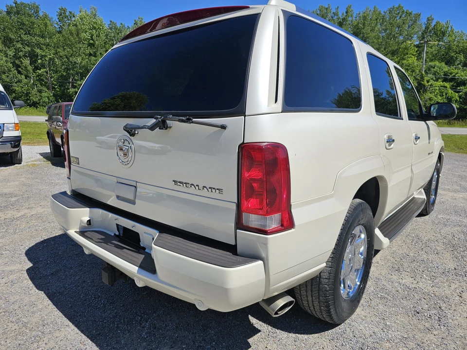 2004 Cadillac Escalade & EXT 2nd Gen - Image 11 of 31