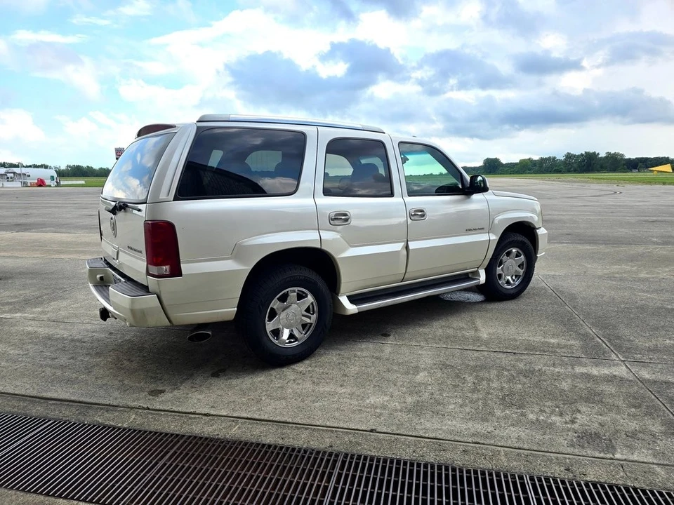 2004 Cadillac Escalade & EXT 2nd Gen - Image 11 of 21