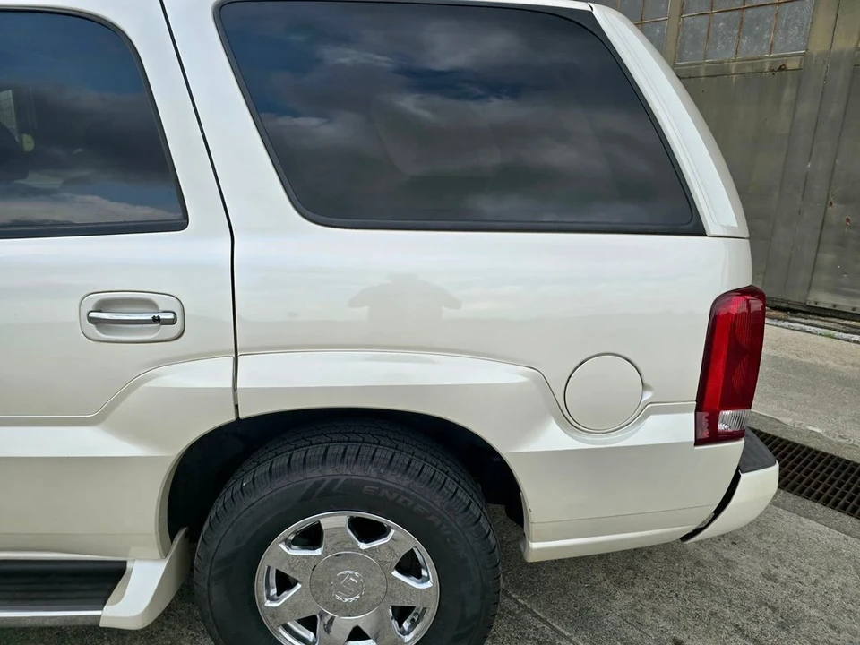 2004 Cadillac Escalade & EXT 2nd Gen - Image 21 of 21