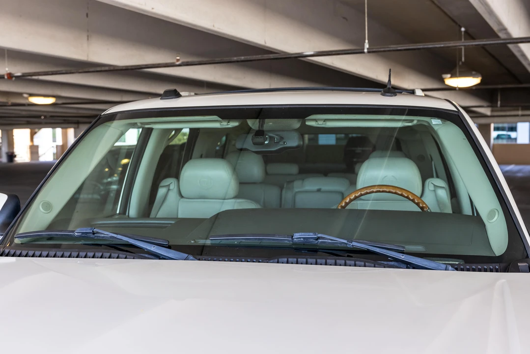 2004 Cadillac Escalade & EXT 2nd Gen - Image 18 of 28