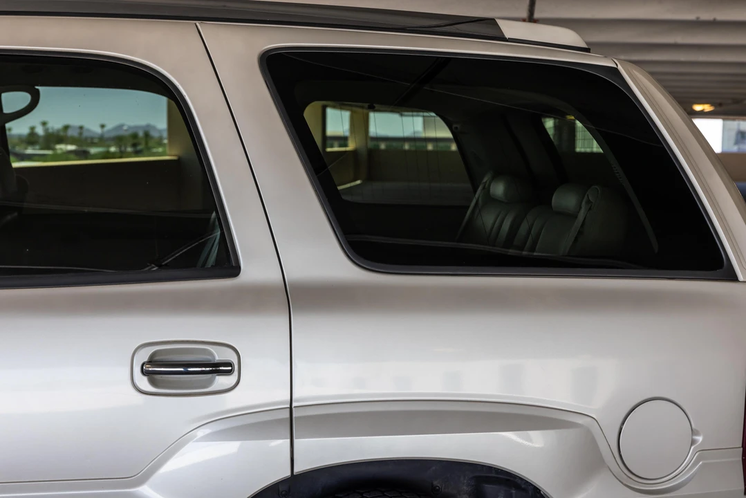 2004 Cadillac Escalade & EXT 2nd Gen - Image 27 of 28