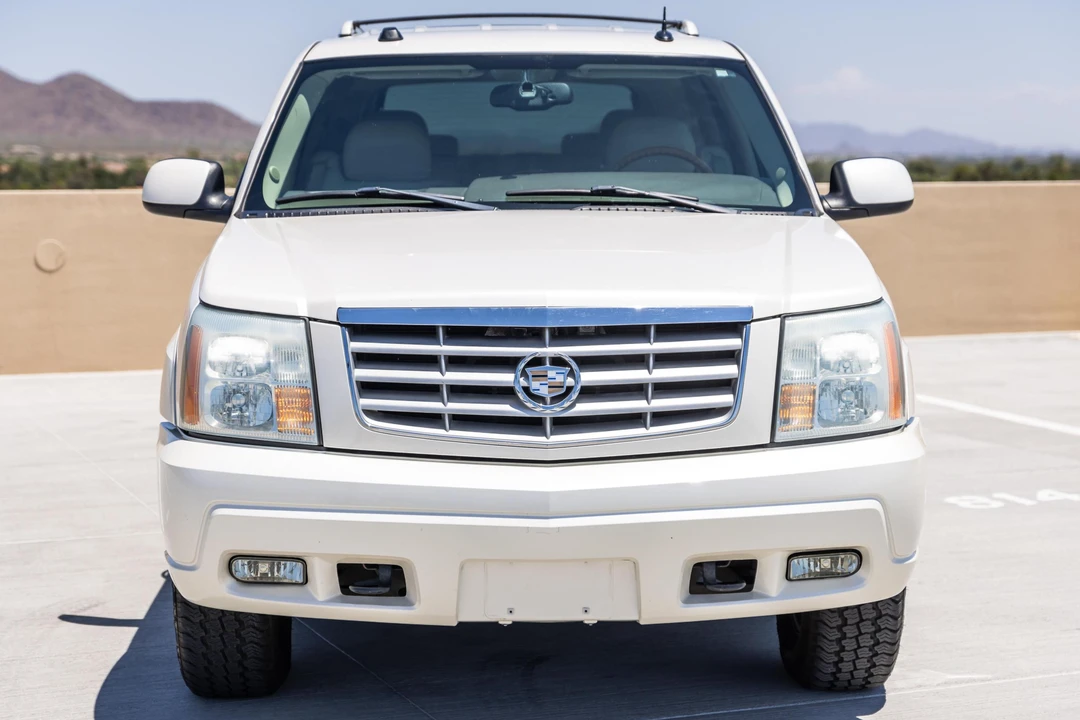 2004 Cadillac Escalade & EXT 2nd Gen - Image 2 of 28