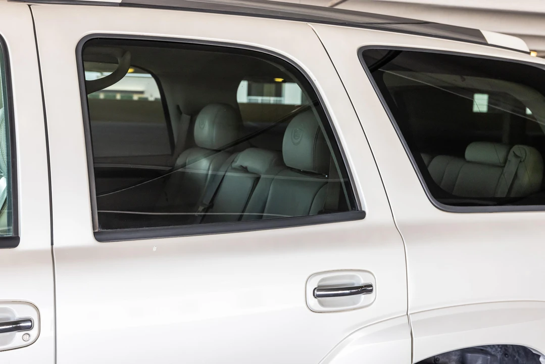 2004 Cadillac Escalade & EXT 2nd Gen - Image 26 of 28