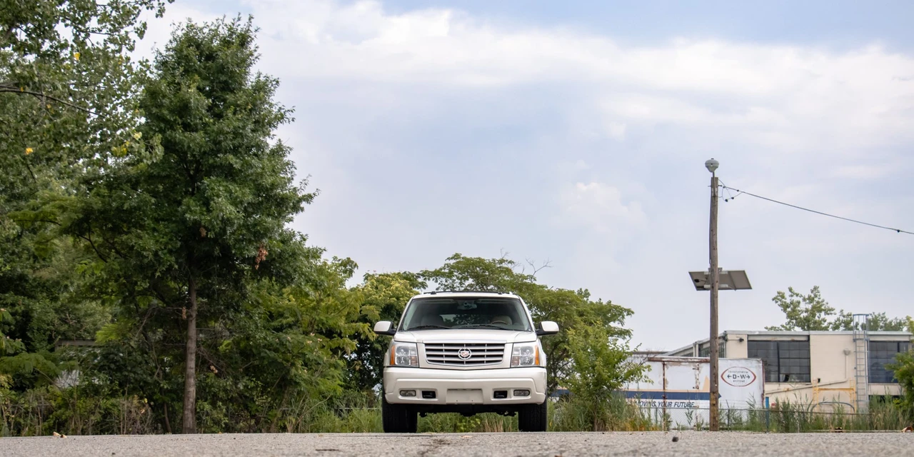 2004 Cadillac Escalade & EXT 2nd Gen - Image 20 of 31