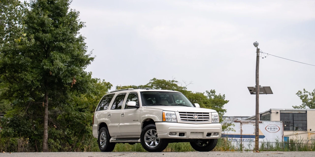 2004 Cadillac Escalade & EXT 2nd Gen - Image 19 of 31