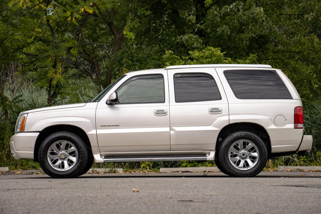 2004 Cadillac Escalade & EXT 2nd Gen - Image 8 of 31
