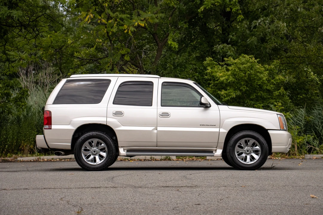 2004 Cadillac Escalade & EXT 2nd Gen - Image 16 of 31
