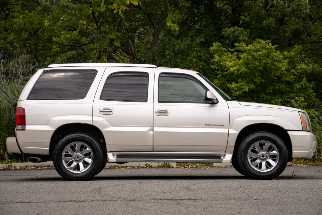 2004 Cadillac Escalade & EXT 2nd Gen - Image 17 of 31