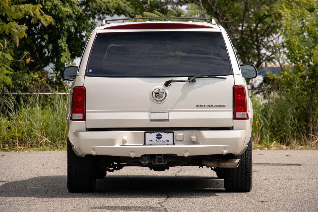 2004 Cadillac Escalade & EXT 2nd Gen - Image 11 of 31