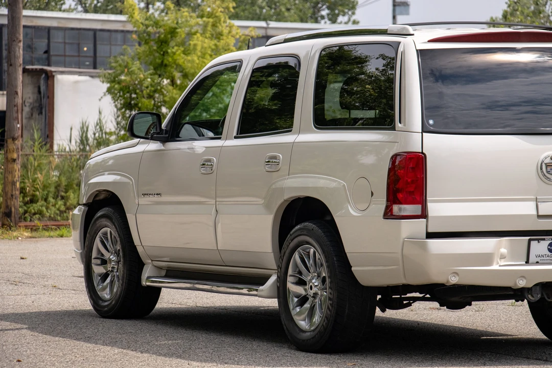 2004 Cadillac Escalade & EXT 2nd Gen - Image 29 of 31