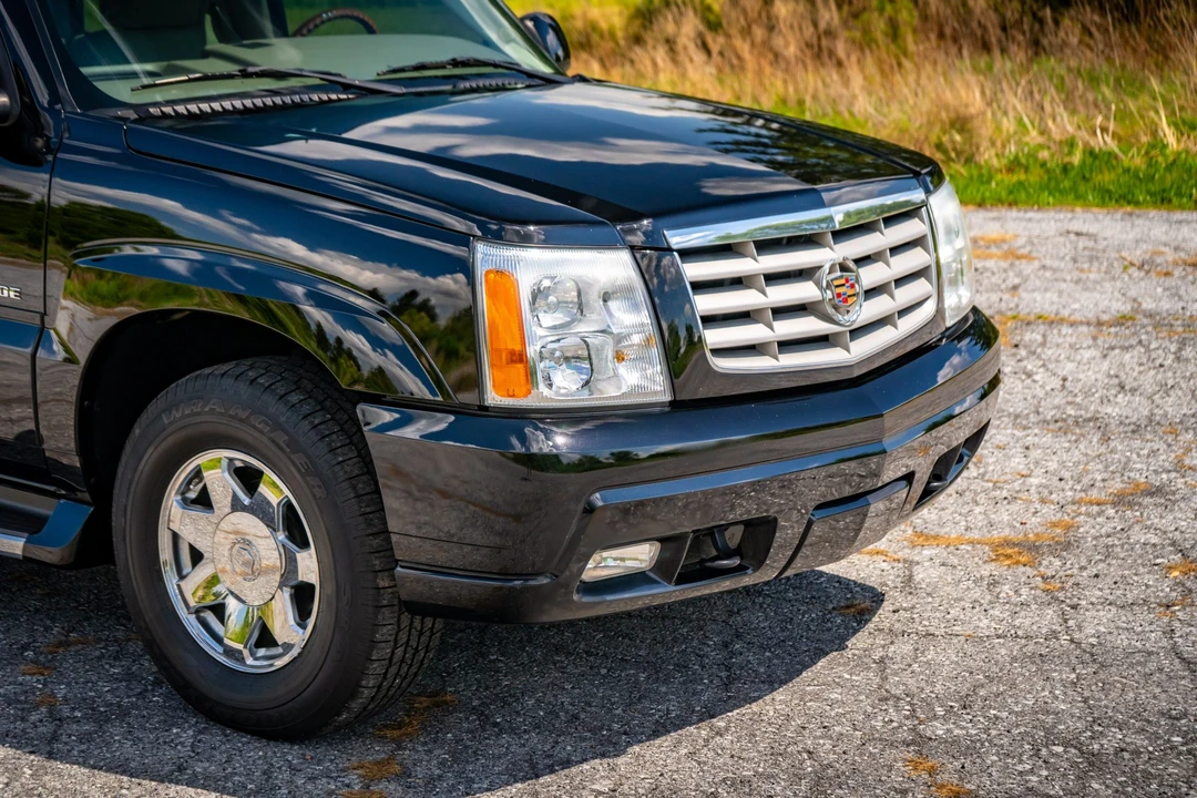 2004 Cadillac Escalade & EXT 2nd Gen - Image 28 of 31