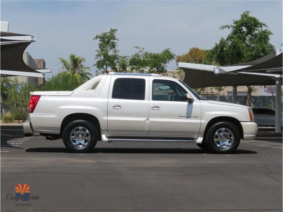 2004 Cadillac Escalade & EXT 2nd Gen - Image 2 of 31