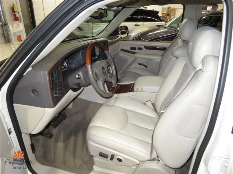 2004 Cadillac Escalade & EXT 2nd Gen - Image 3 of 31