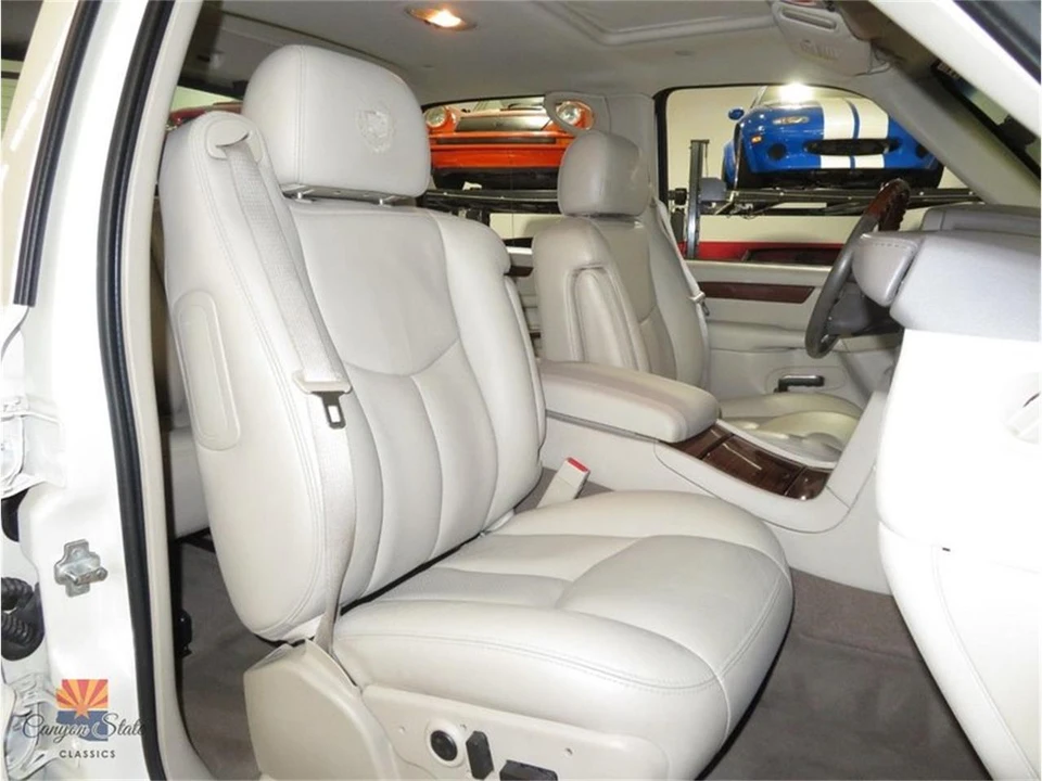 2004 Cadillac Escalade & EXT 2nd Gen - Image 5 of 31