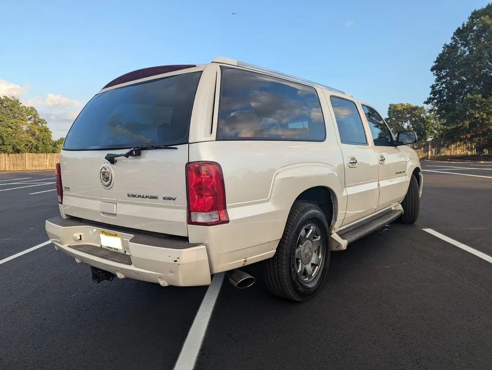 2004 Cadillac Escalade & EXT 2nd Gen - Image 5 of 20