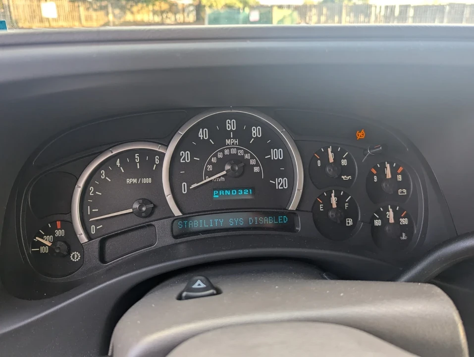 2004 Cadillac Escalade & EXT 2nd Gen - Image 17 of 20
