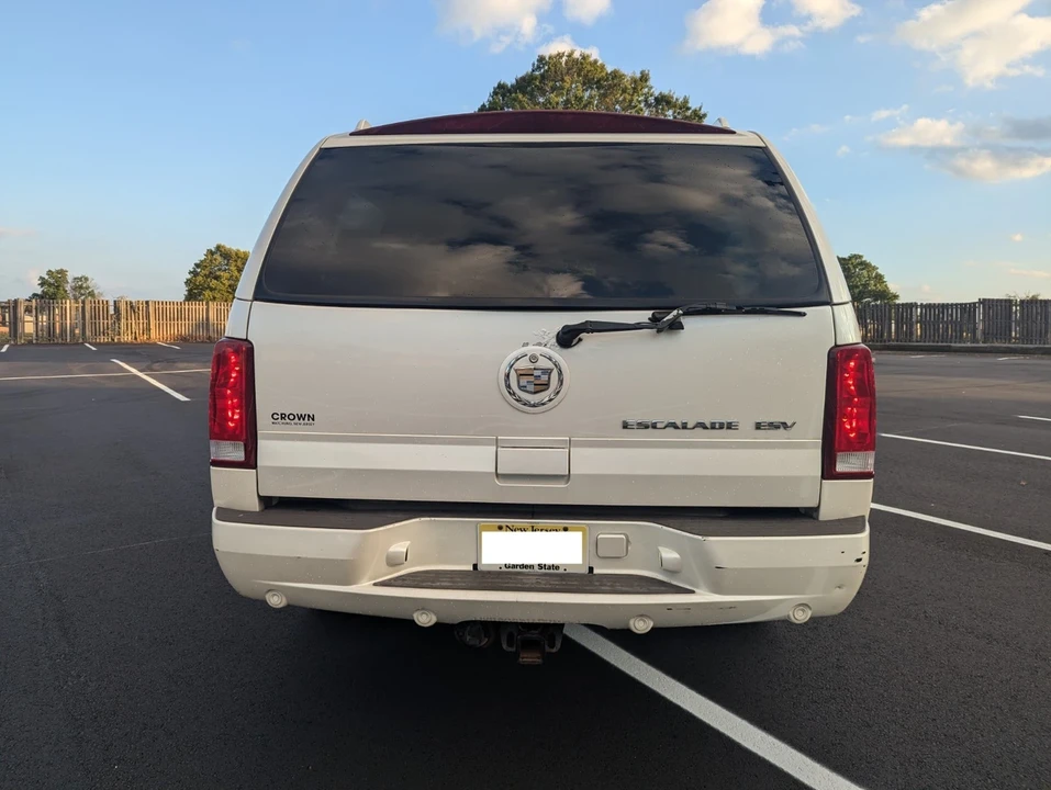 2004 Cadillac Escalade & EXT 2nd Gen - Image 6 of 20