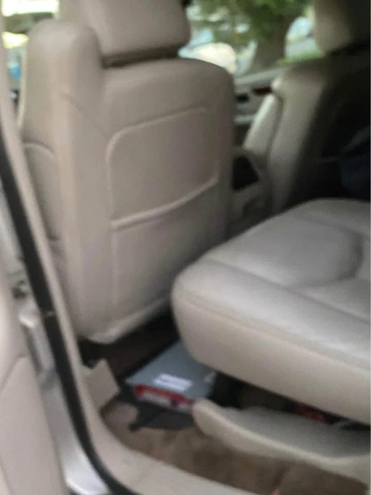 2004 Cadillac Escalade & EXT 2nd Gen - Image 5 of 10