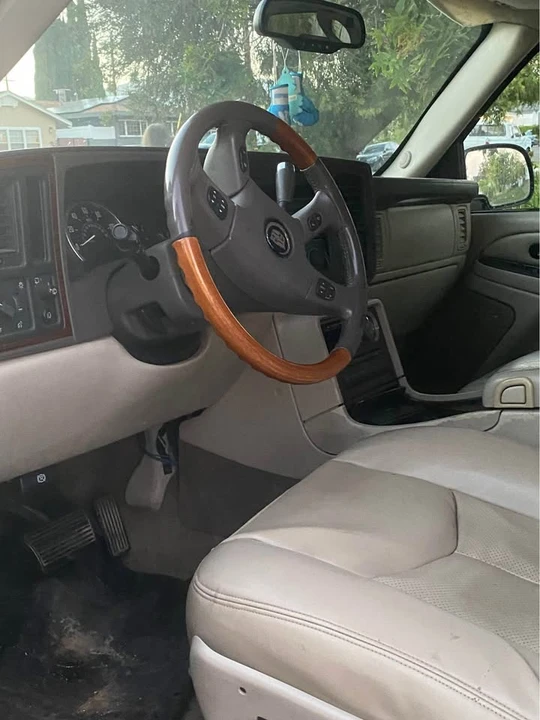 2004 Cadillac Escalade & EXT 2nd Gen - Image 7 of 10
