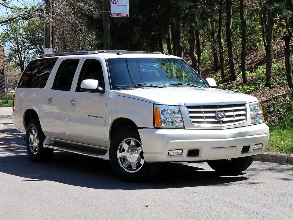 2004 Cadillac Escalade & EXT 2nd Gen - Image 7 of 31