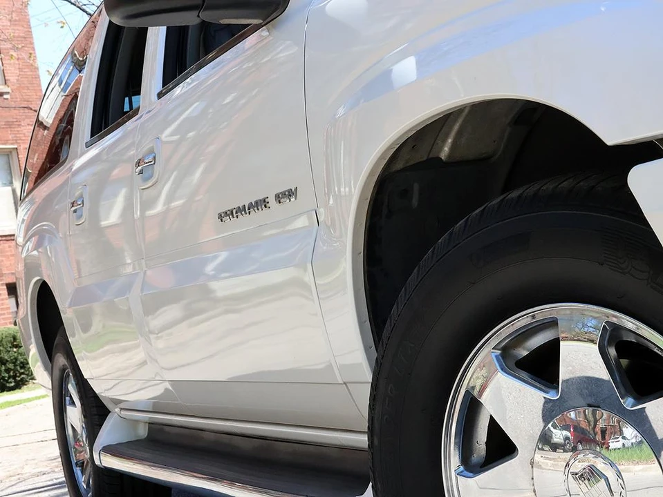 2004 Cadillac Escalade & EXT 2nd Gen - Image 19 of 31