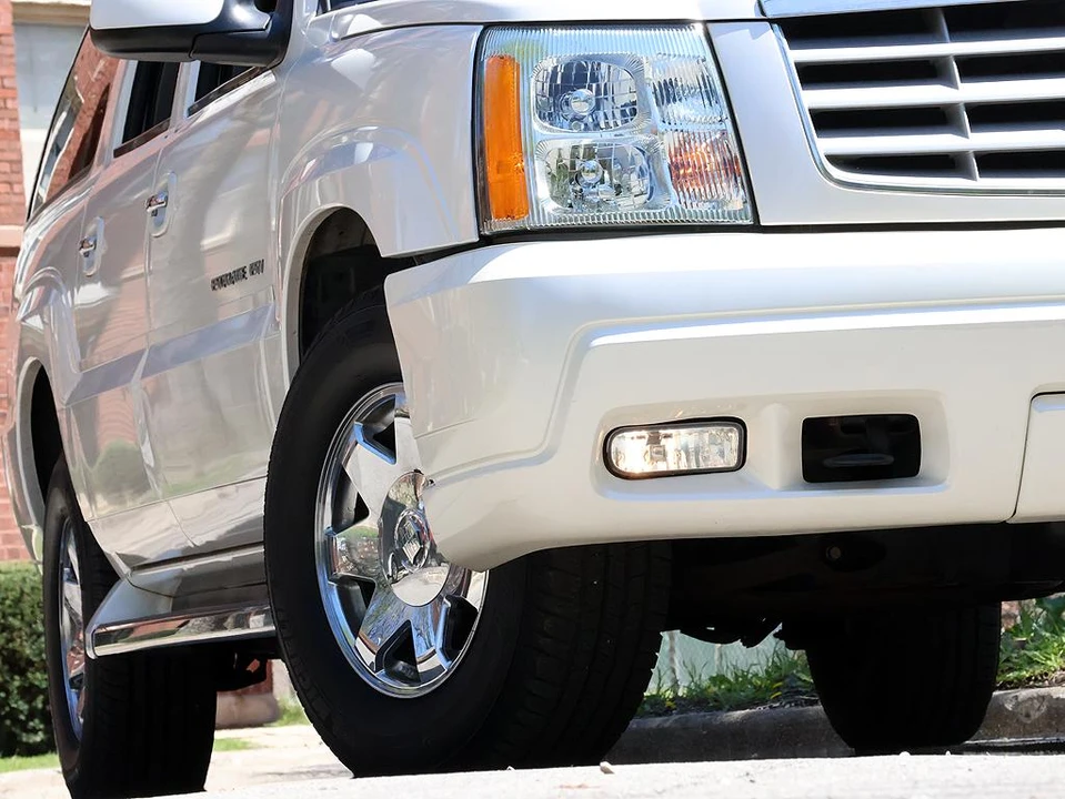 2004 Cadillac Escalade & EXT 2nd Gen - Image 21 of 31