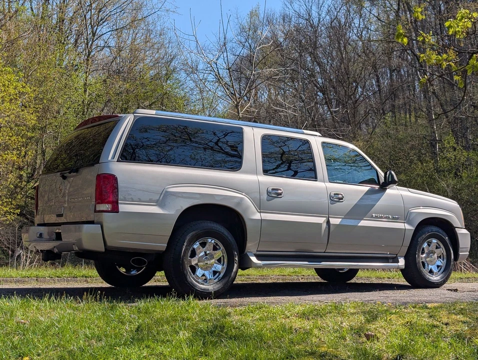 2004 Cadillac Escalade & EXT 2nd Gen - Image 16 of 31