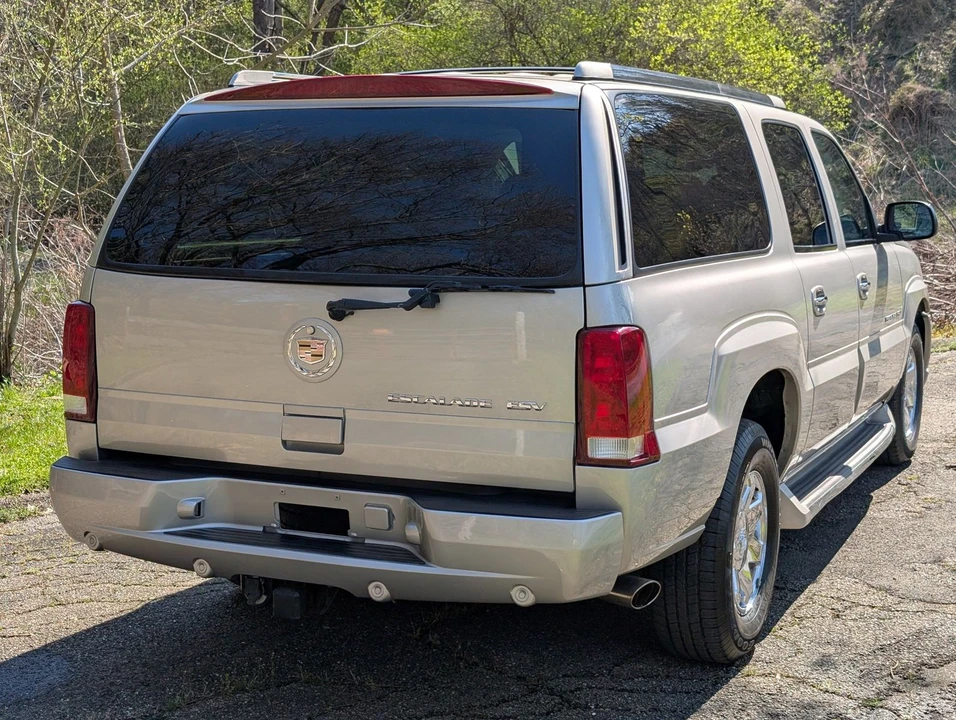 2004 Cadillac Escalade & EXT 2nd Gen - Image 23 of 31