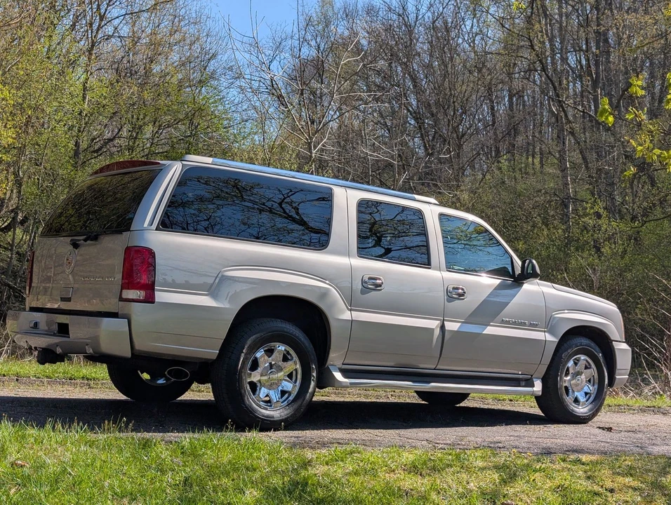 2004 Cadillac Escalade & EXT 2nd Gen - Image 17 of 31