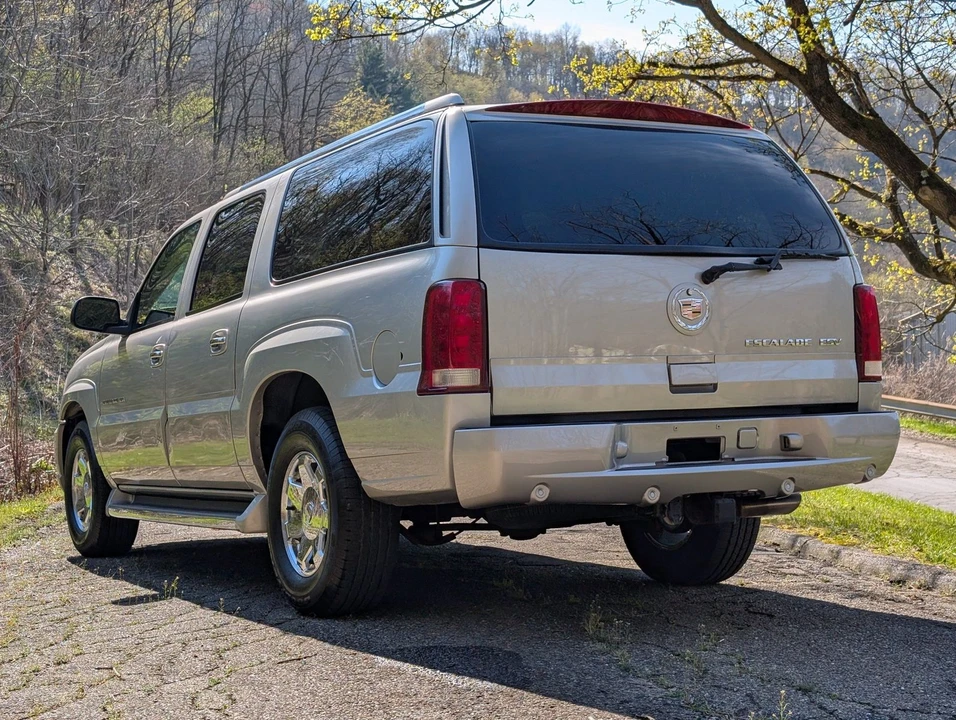2004 Cadillac Escalade & EXT 2nd Gen - Image 27 of 31