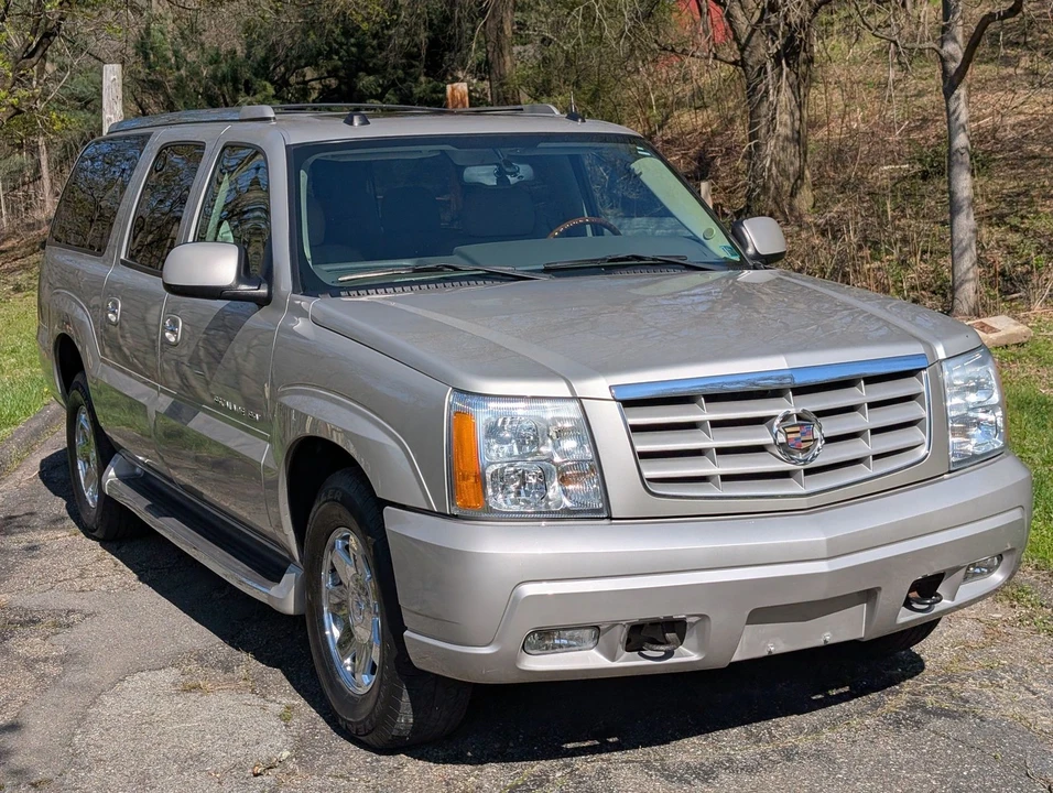 2004 Cadillac Escalade & EXT 2nd Gen - Image 5 of 31
