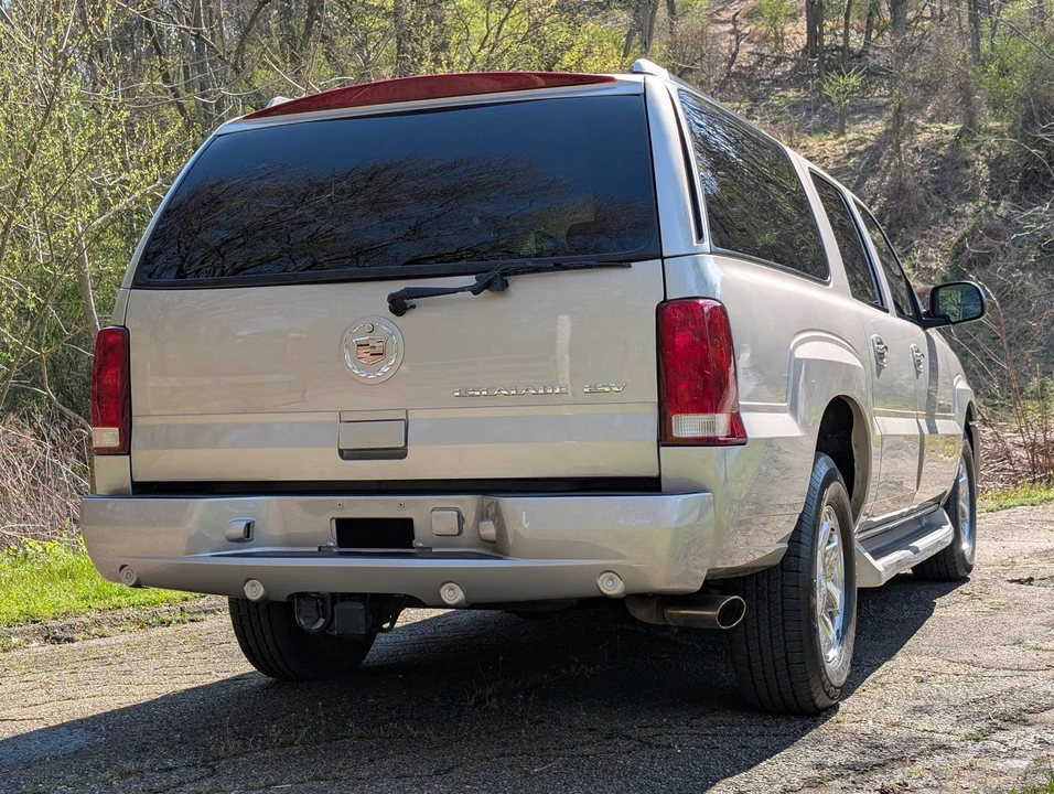 2004 Cadillac Escalade & EXT 2nd Gen - Image 21 of 31