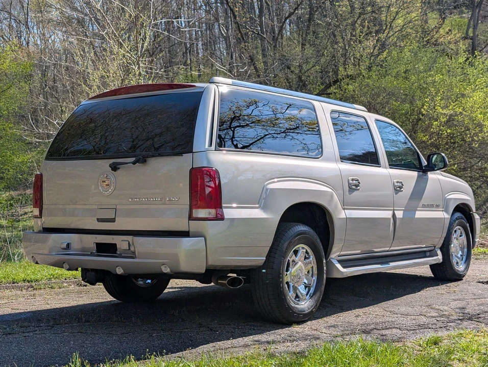 2004 Cadillac Escalade & EXT 2nd Gen - Image 19 of 31