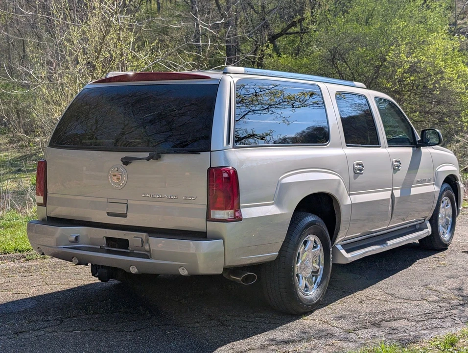 2004 Cadillac Escalade & EXT 2nd Gen - Image 20 of 31