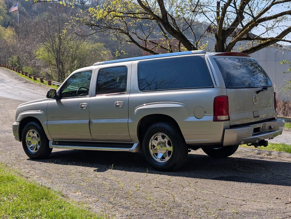 2004 Cadillac Escalade & EXT 2nd Gen - Image 31 of 31
