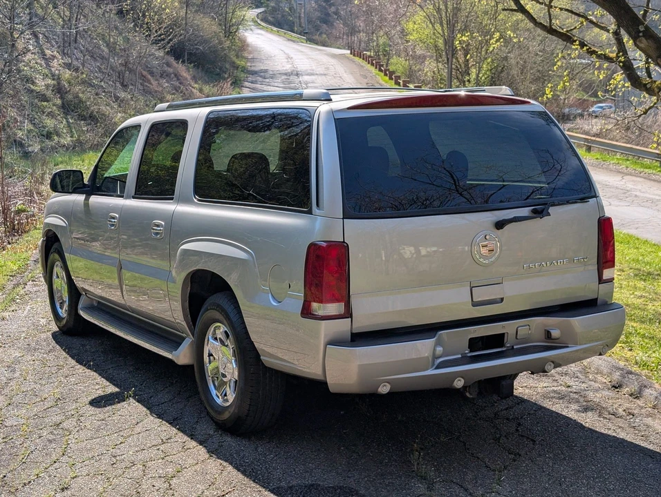 2004 Cadillac Escalade & EXT 2nd Gen - Image 29 of 31