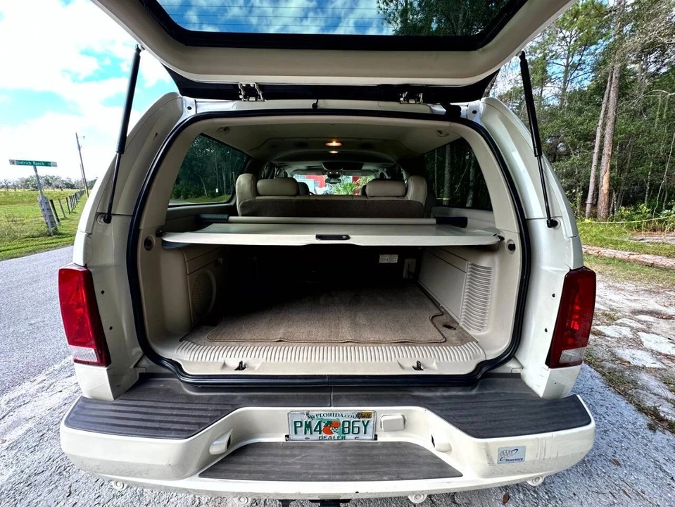 2004 Cadillac Escalade & EXT 2nd Gen - Image 21 of 21