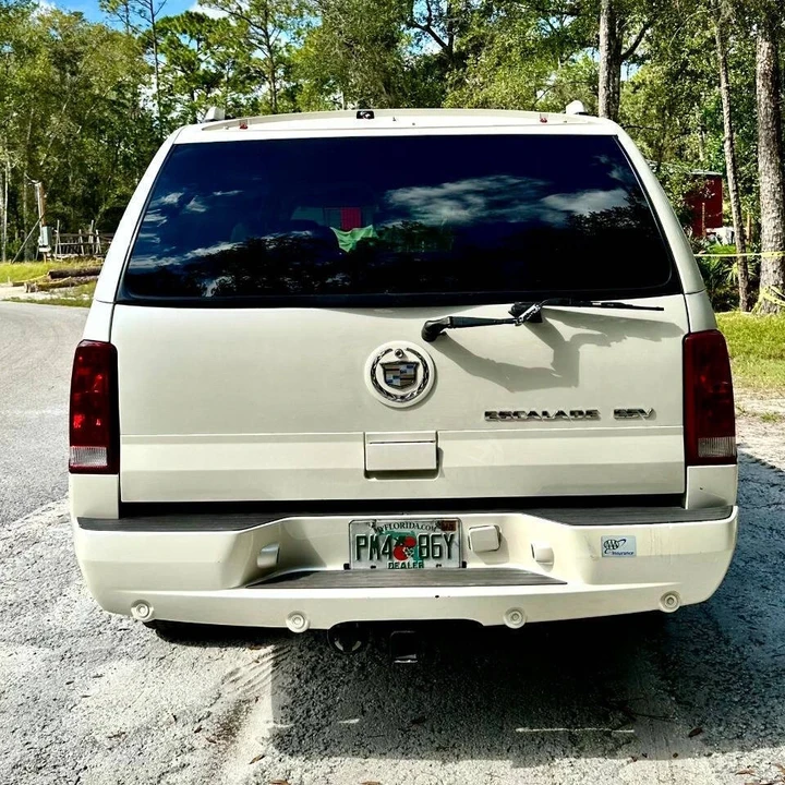 2004 Cadillac Escalade & EXT 2nd Gen - Image 6 of 21