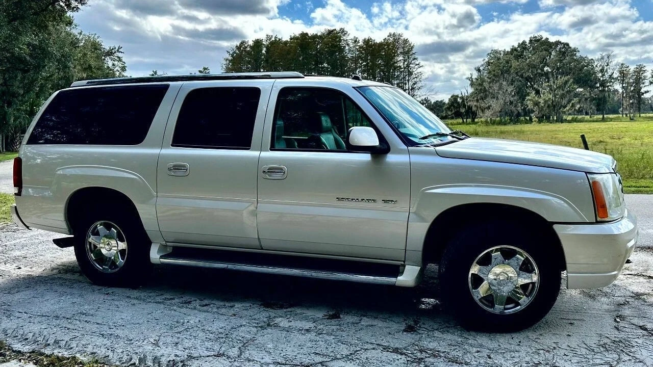 2004 Cadillac Escalade & EXT 2nd Gen - Image 10 of 21