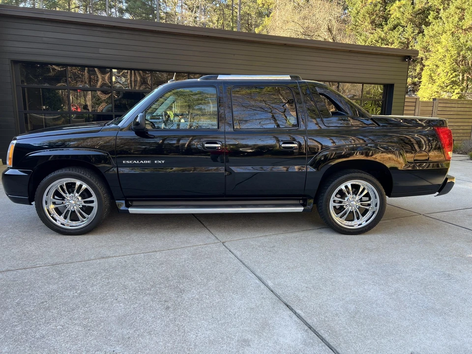 2004 Cadillac Escalade & EXT 2nd Gen - Image 6 of 31