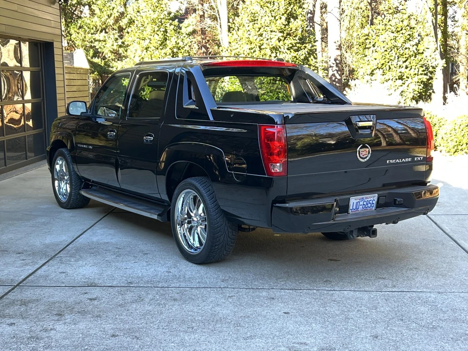 2004 Cadillac Escalade & EXT 2nd Gen - Image 7 of 31