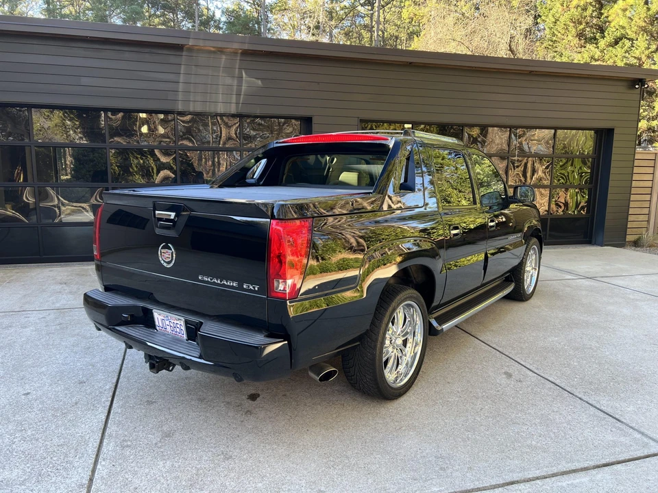 2004 Cadillac Escalade & EXT 2nd Gen - Image 10 of 31