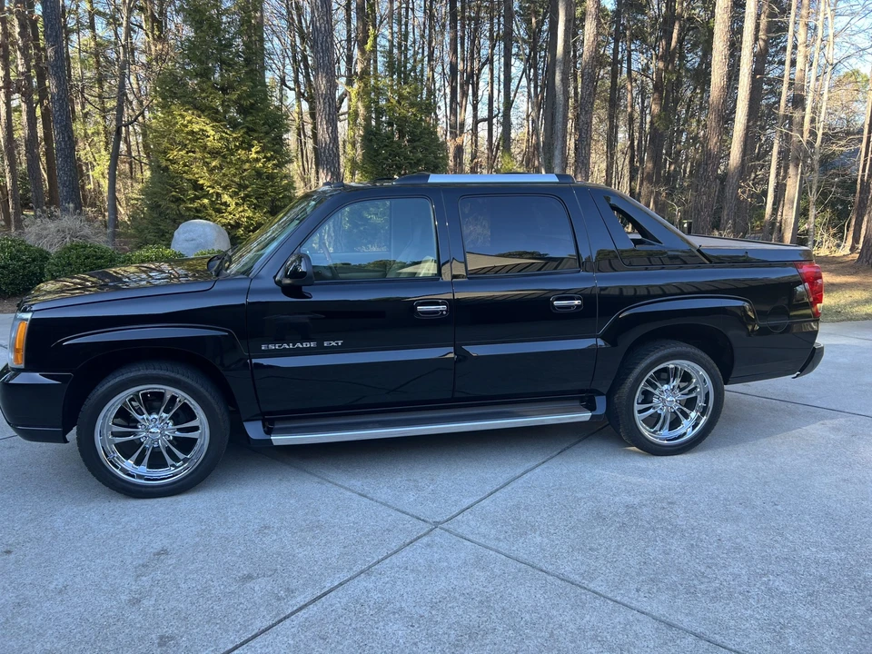 2004 Cadillac Escalade & EXT 2nd Gen - Image 4 of 31