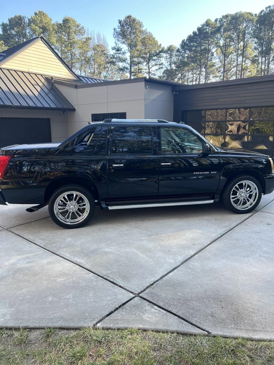 2004 Cadillac Escalade & EXT 2nd Gen - Image 12 of 31